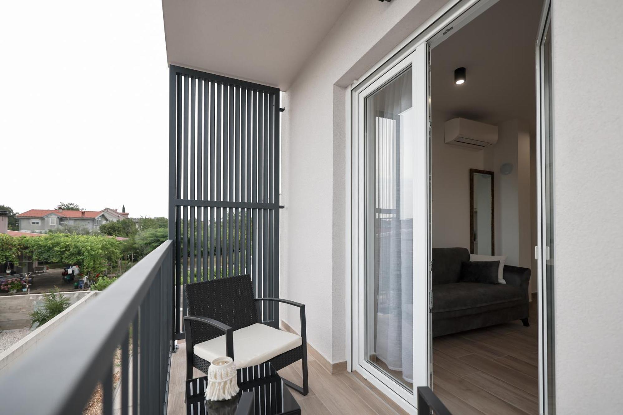 Duo Soles - Apartments With Private Parking Near Zadar Murvica  Exterior photo