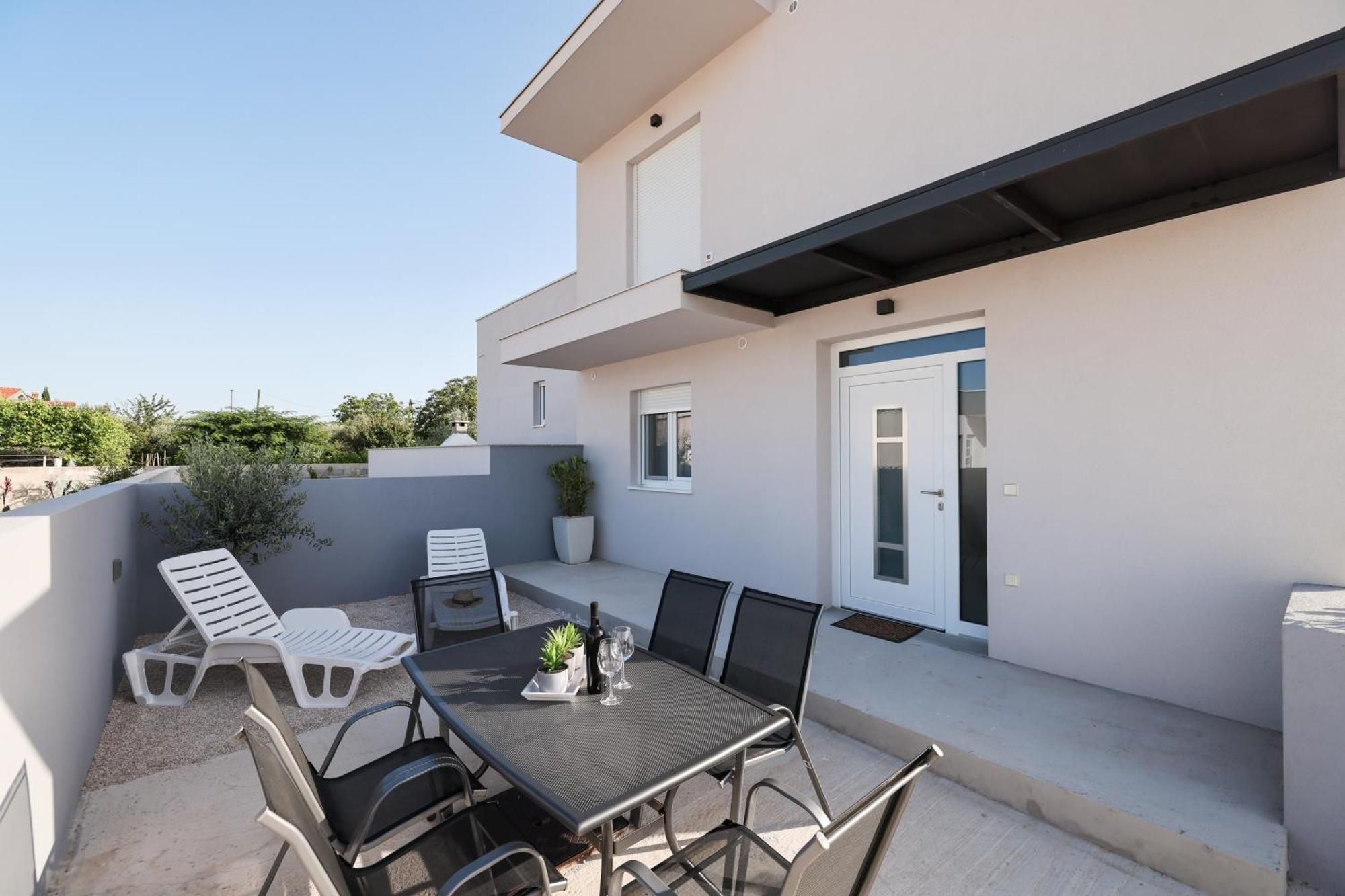 Duo Soles - Apartments With Private Parking Near Zadar Murvica  Exterior photo